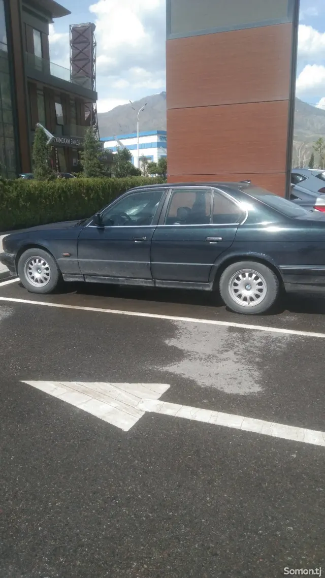 BMW M5 1994 · 2.5 MT