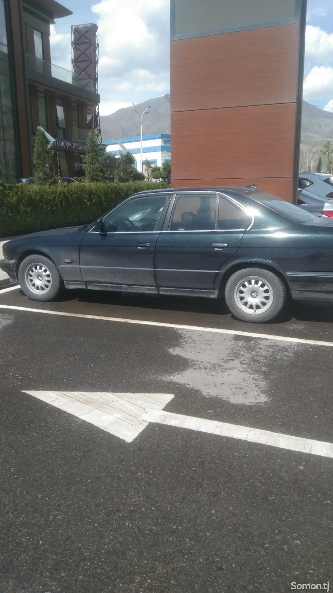 BMW M5 1994 · 2.5 MT
