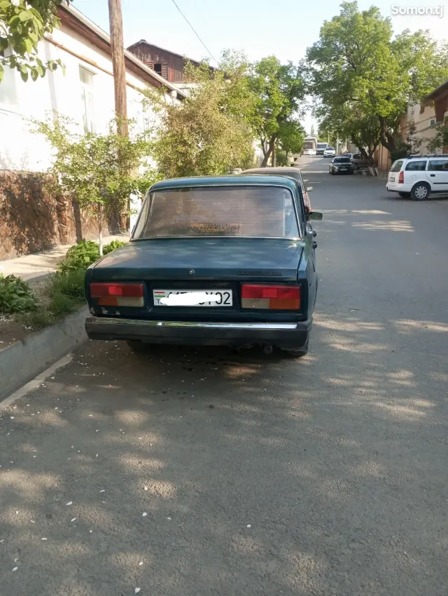 Lada (ВАЗ) 2107 2001 · 1.6 MT