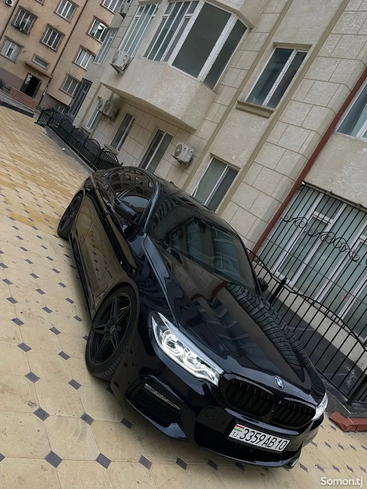 BMW 5 series 2017 · 3.0 AT