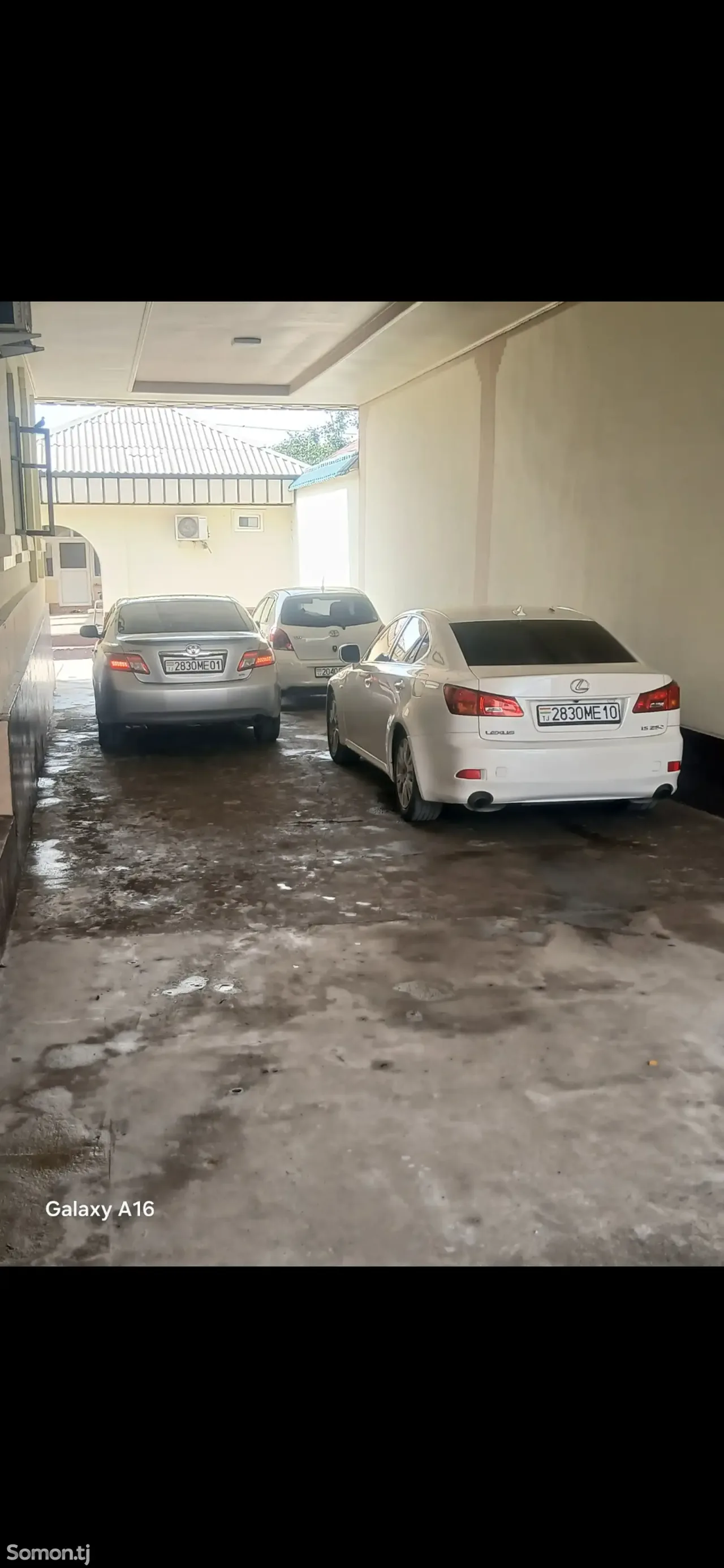 Toyota Camry 2010 · 2.4 AT