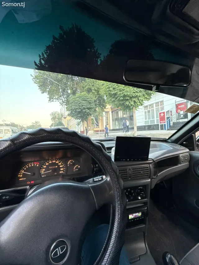 Daewoo Nexia 1995 · 1.6 MT