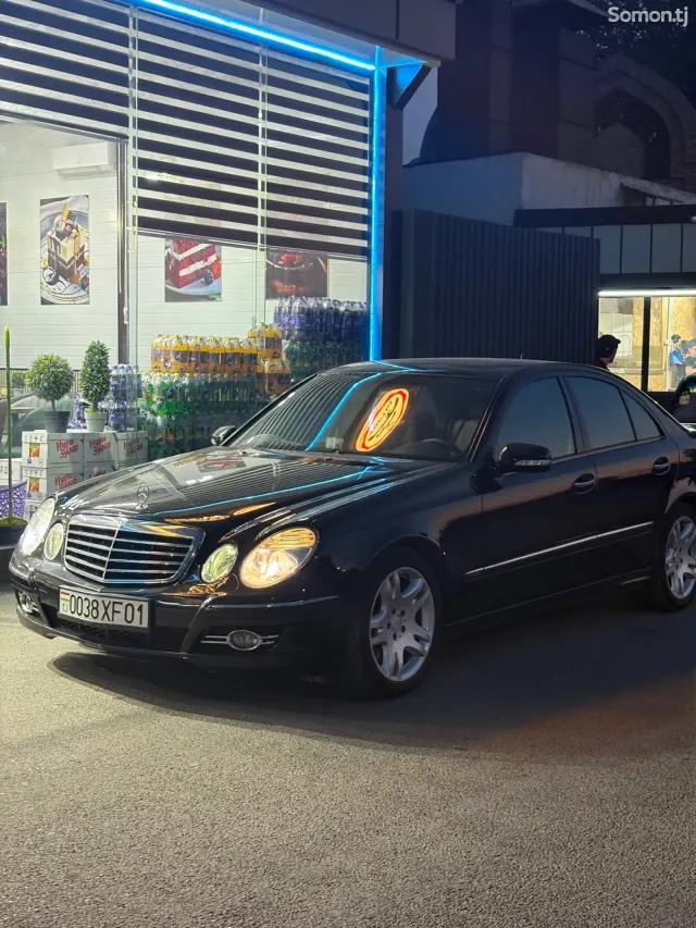 Mercedes-Benz E class 2008 · 4.2 AT