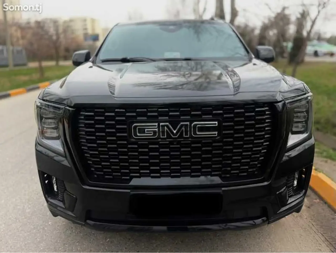 GMC Yukon 2022 · 6.2 AT