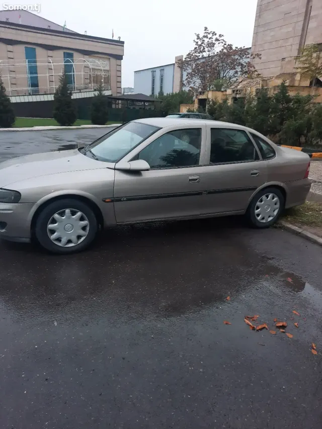 Opel Vectra B 1996 · 2.0 MT