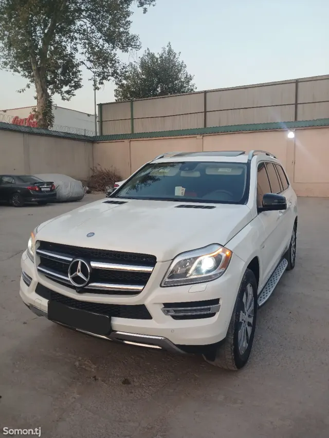 Mercedes-Benz GL class 2015 · 3.5 AT