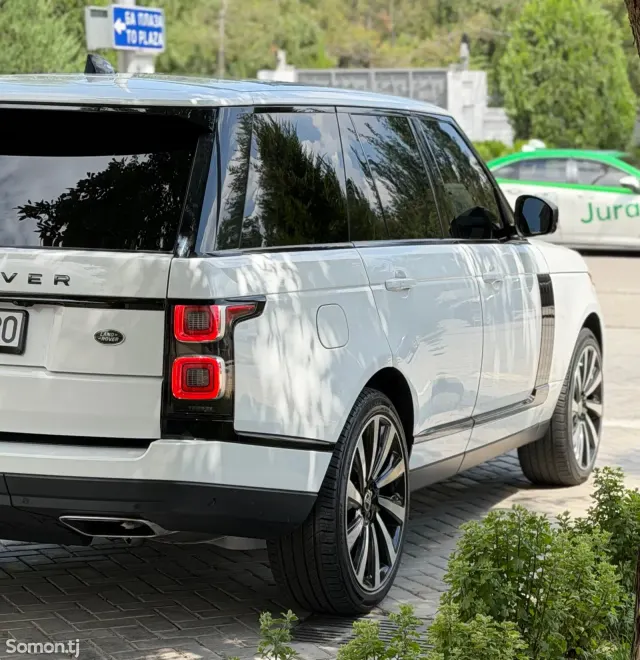 Land Rover Vogue 2019 · 3.0 AT