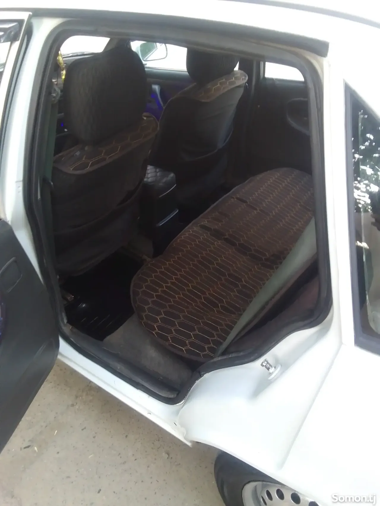 Daewoo Nexia 1996 · 1.6 MT