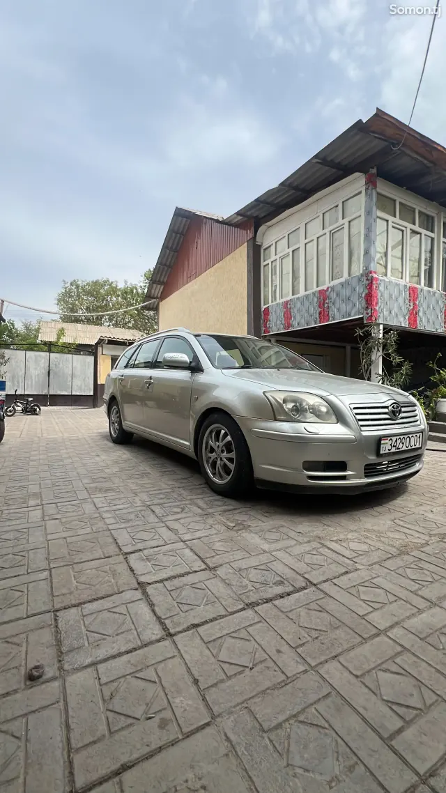 Toyota Avensis 2006 · 2.0 MT