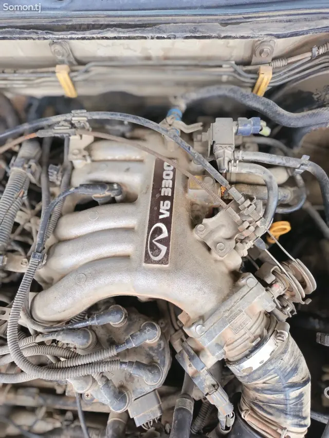 Infiniti Q series 1999 · 3.3 AT