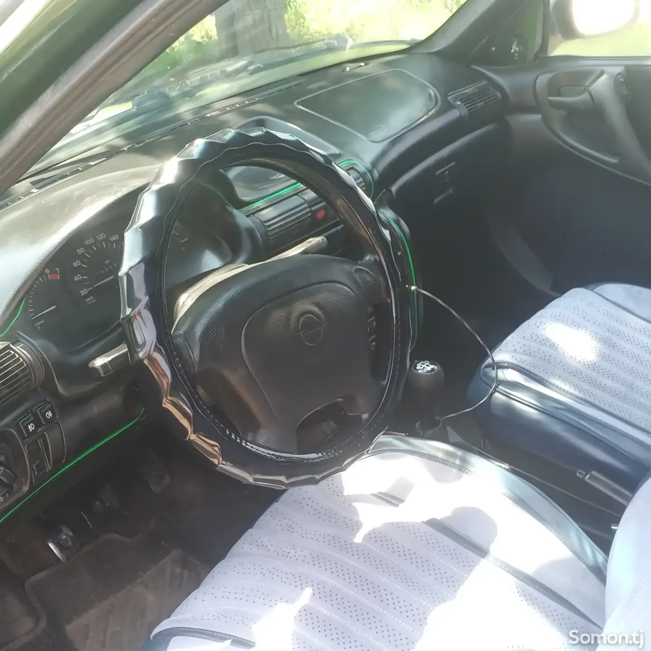 Opel Astra F 1995 · 1.6 MT