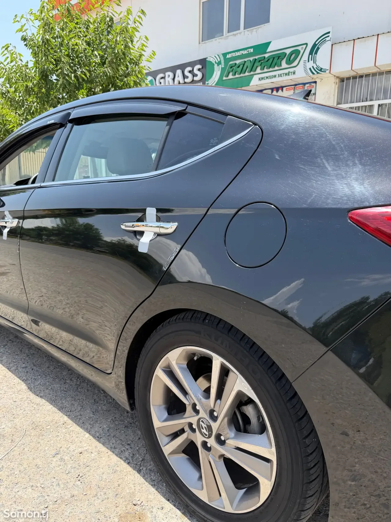Hyundai Elantra 2017 · 2.0 AT