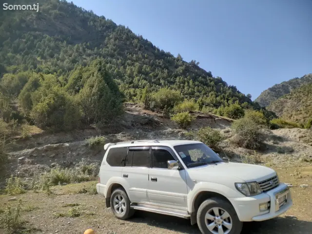 Toyota Land Cruiser Prado 2001 · 2.7 AT