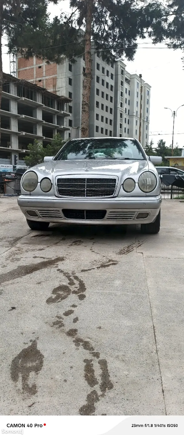 Mercedes-Benz E class 1996 · 2.0 MT