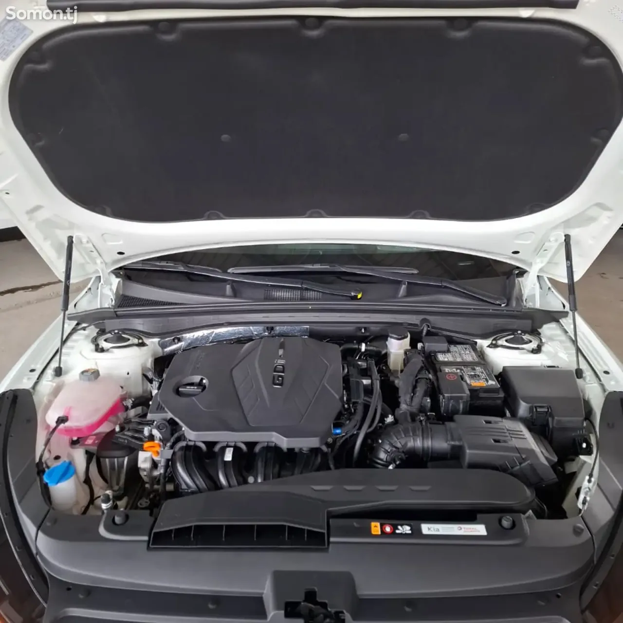 Kia K5 2025 · 2.5 AT