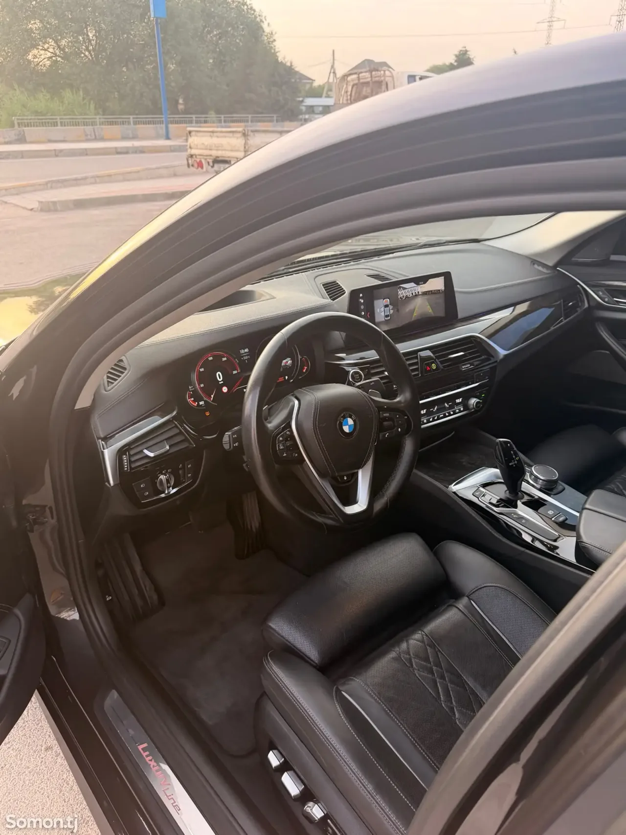BMW 5 series 2018 · 3.0 AT