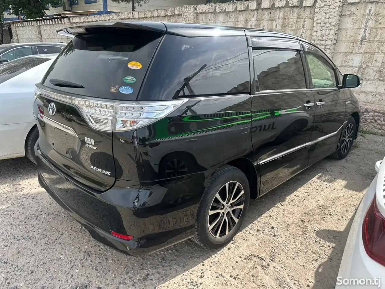 Toyota Estima 2014 · 2.4 AT
