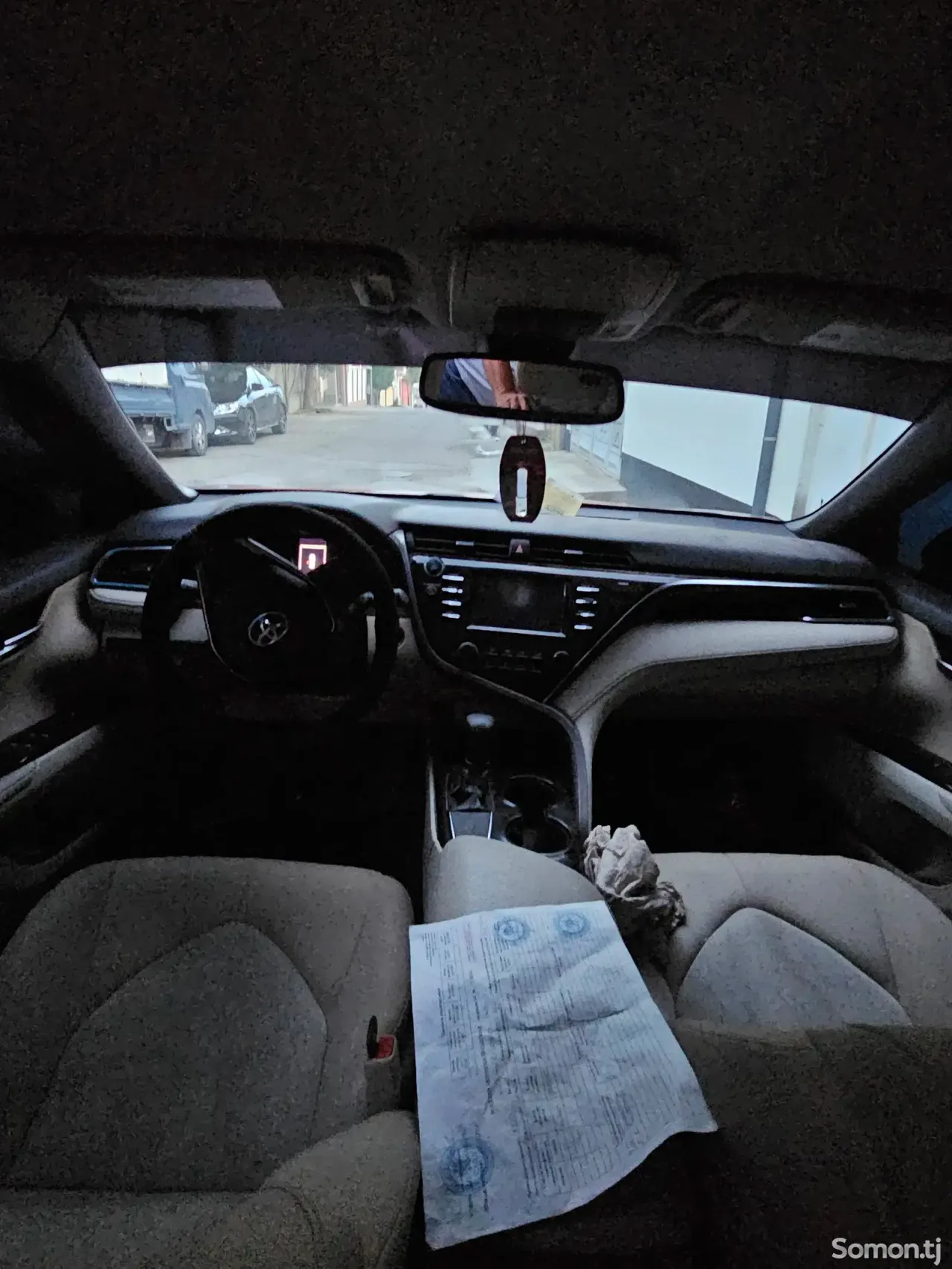 Toyota Camry 2018 · 2.5 AT