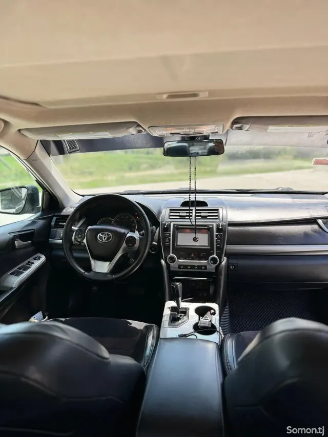 Toyota Camry 2012 · 3.5 AT