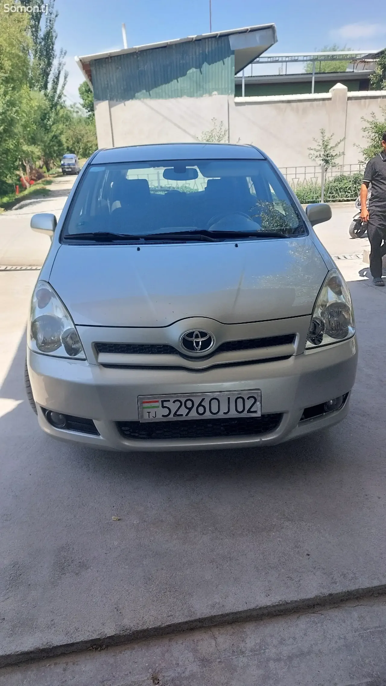 Toyota Corolla Verso 2008 · 2.2 MT