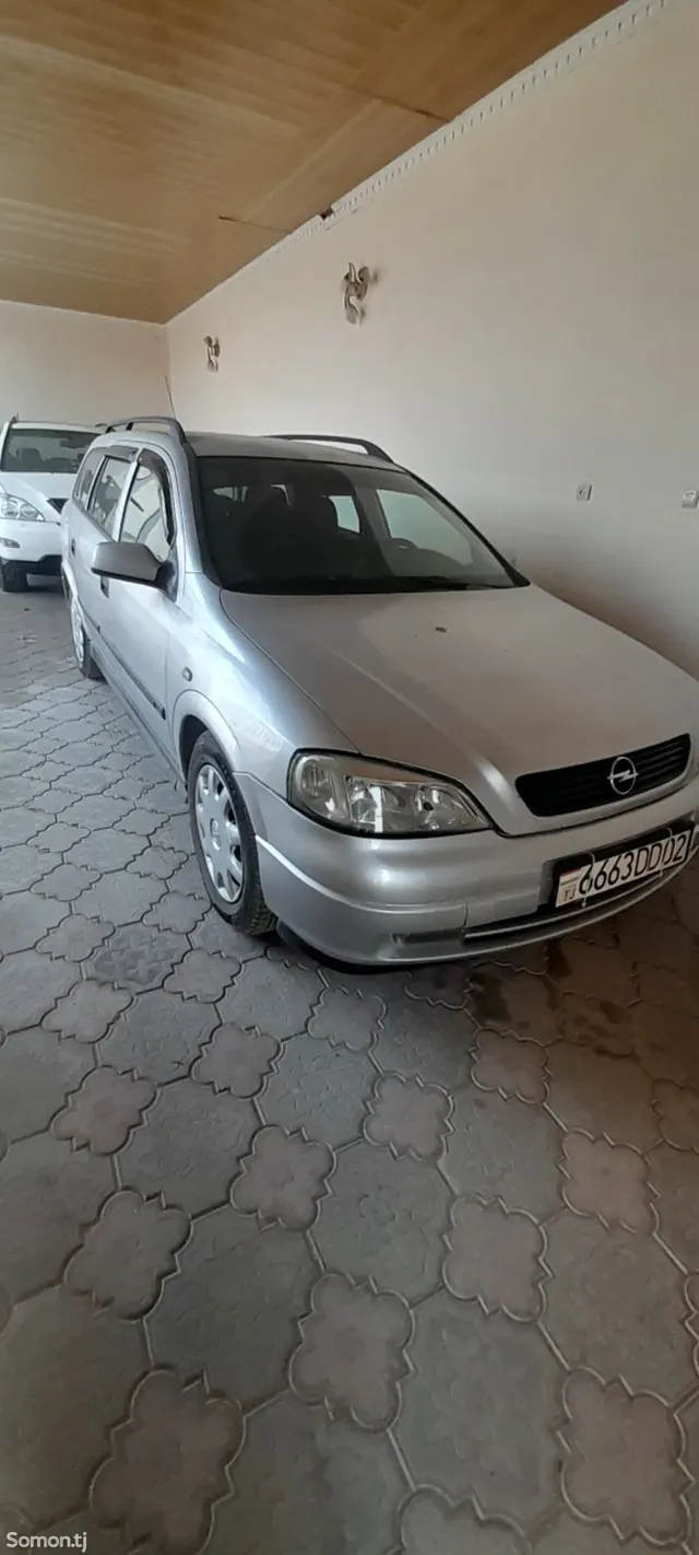 Opel Astra G 1999 · 1.6 AT
