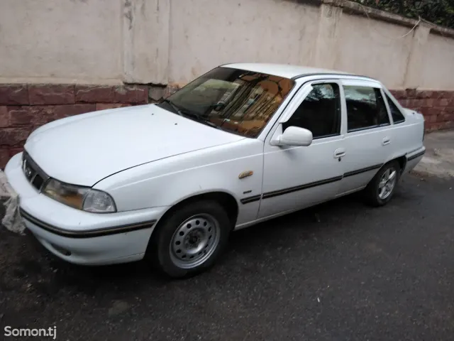 Daewoo Nexia 1996 · 1.6 MT