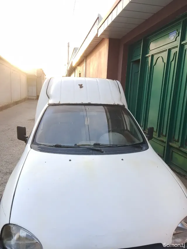 Opel Combo 1994 · 1.6 MT