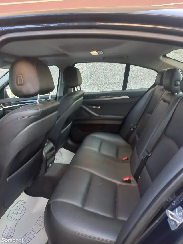 BMW 5 series 2015 · 2.0 AT