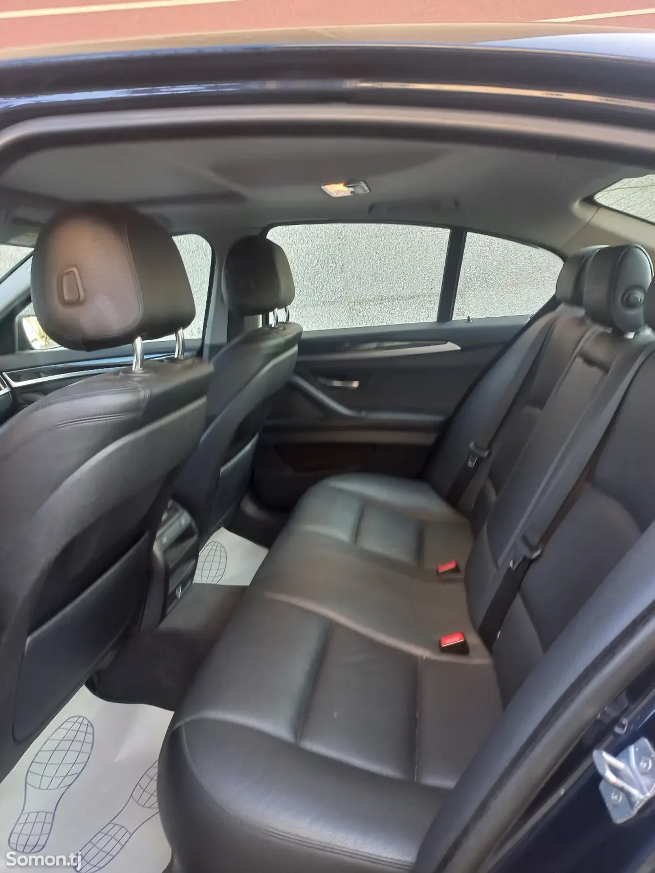 BMW 5 series 2015 · 2.0 AT
