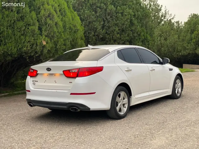 Kia Optima 2015 · 2.4 AT
