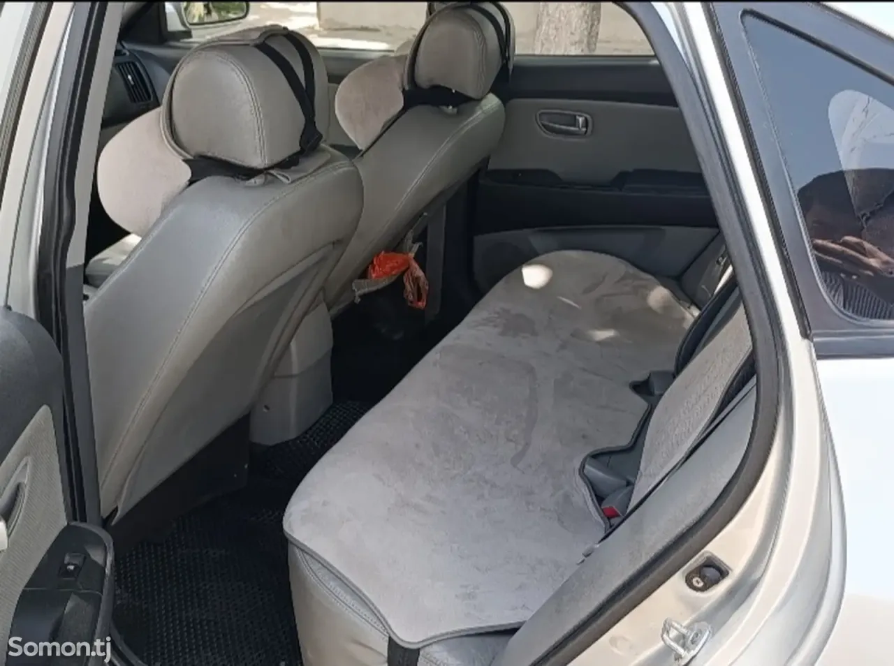 Hyundai Avante 2009 · 1.6 AT