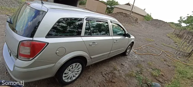 Opel Astra H 2007 · 1.9 MT