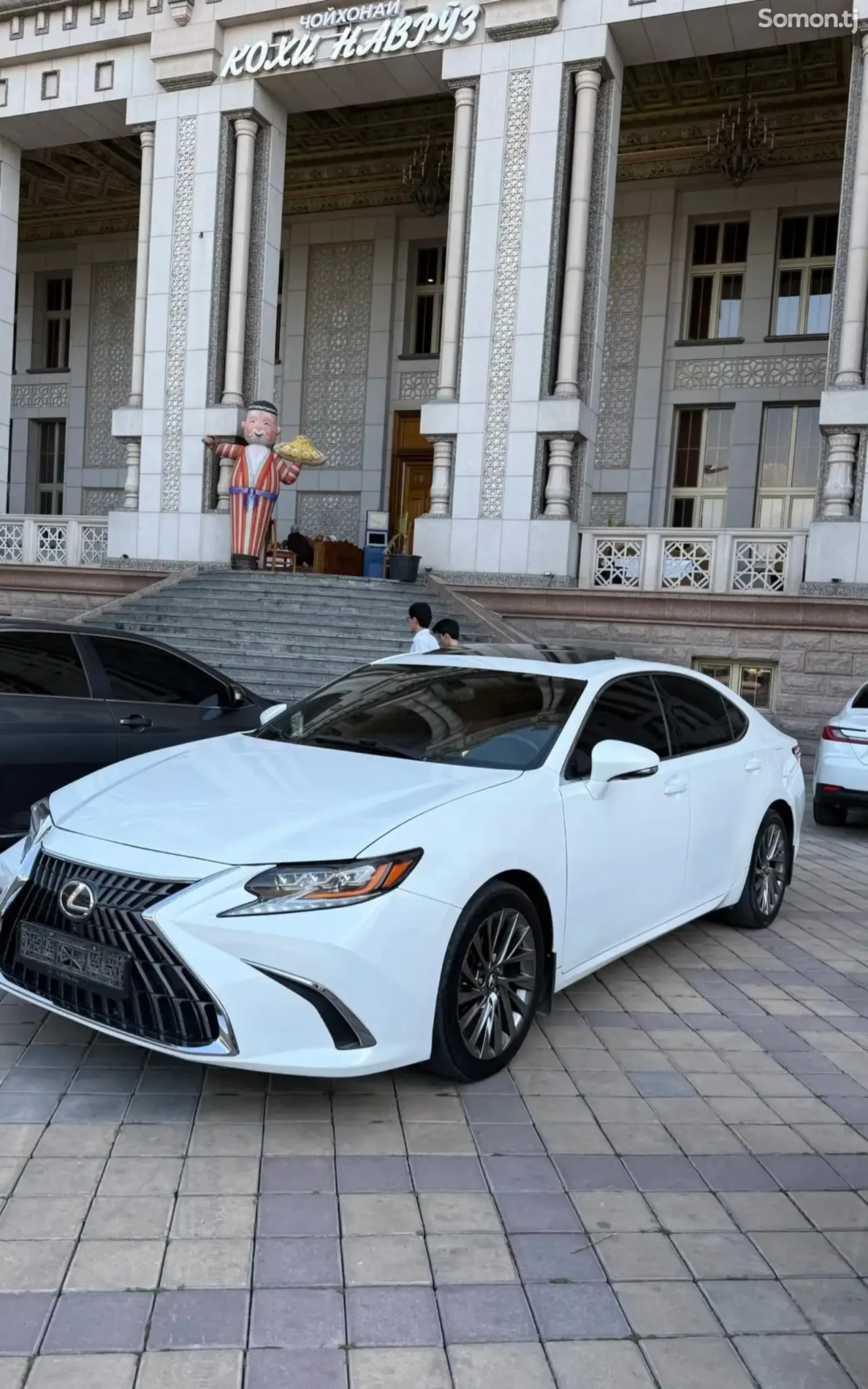 Lexus ES series 2015 · 3.5 AT