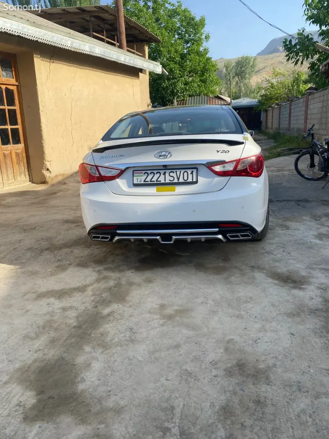 Hyundai Sonata 2010 · 2.0 AT