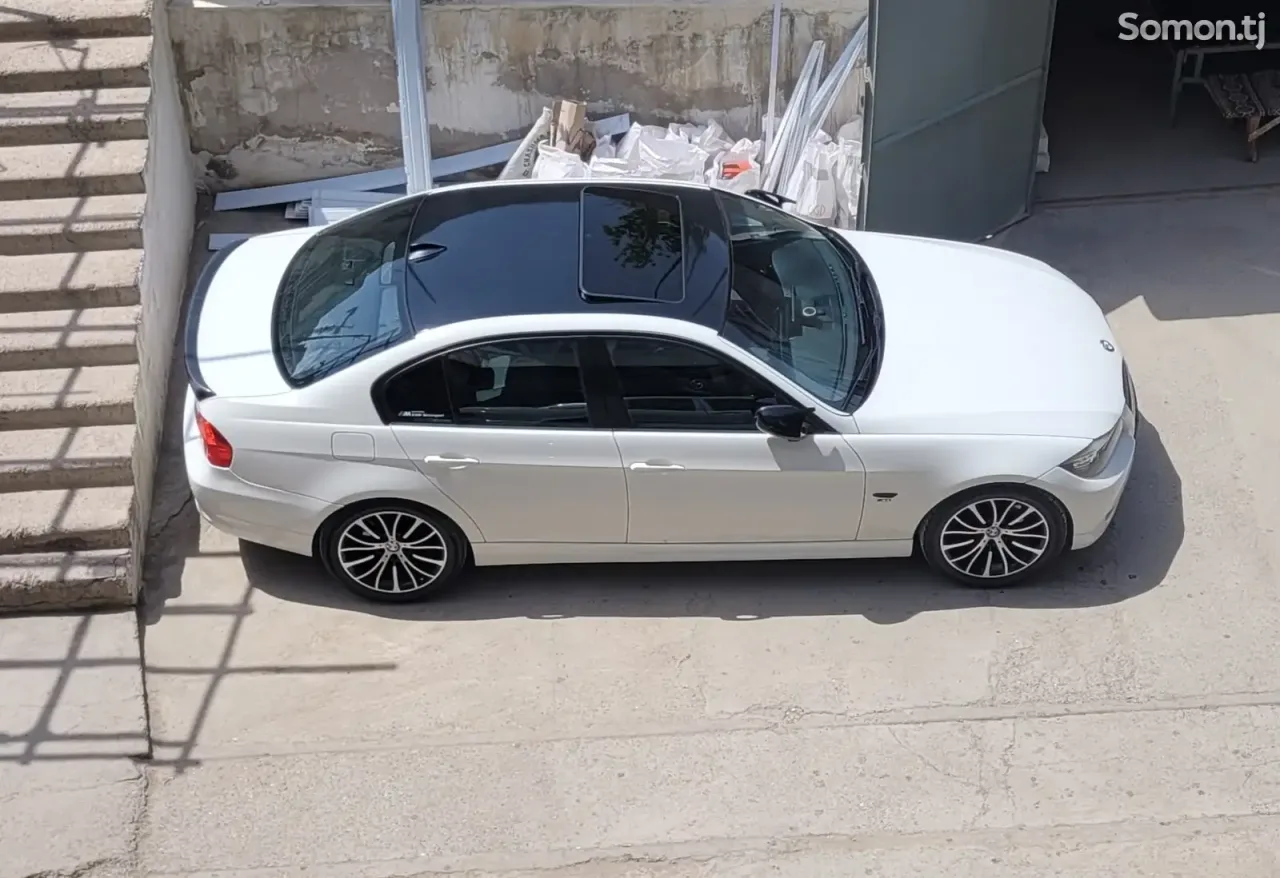 BMW 3 series 2009 · 2.0 AT