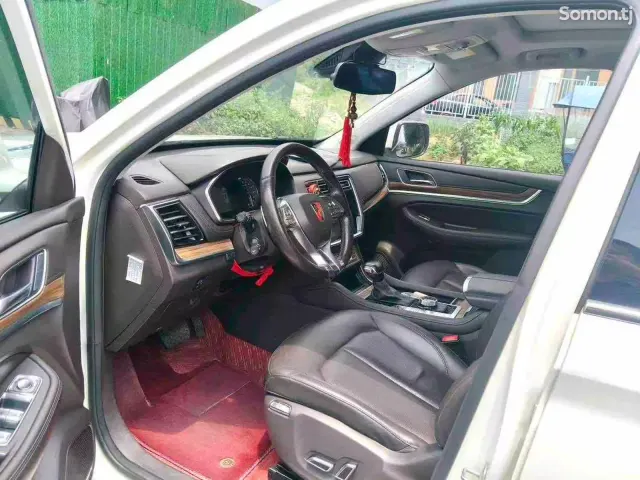 Roewe RX8 2018 · 2.0 AT