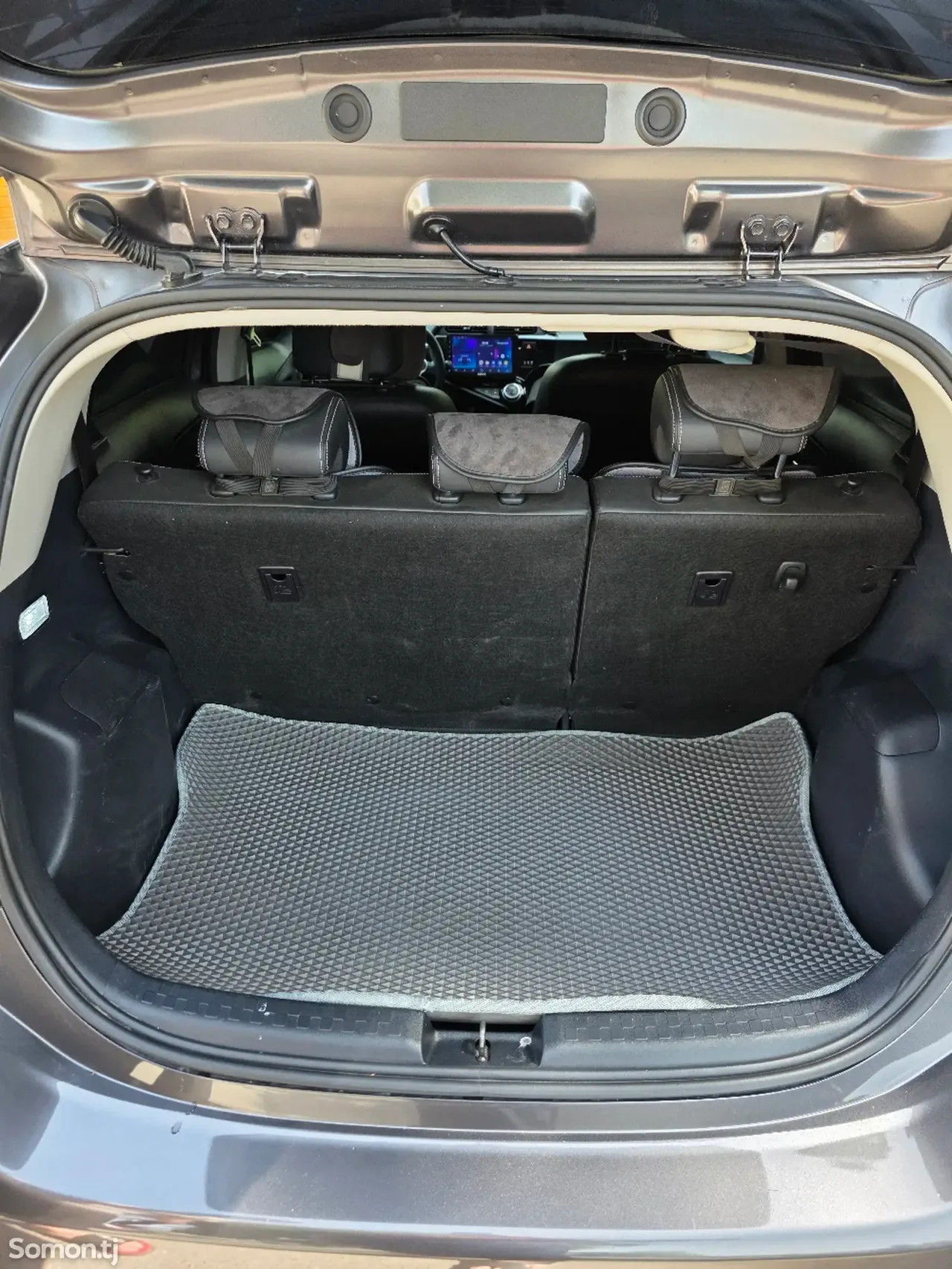 Toyota Aqua 2015 · 1.5 AT