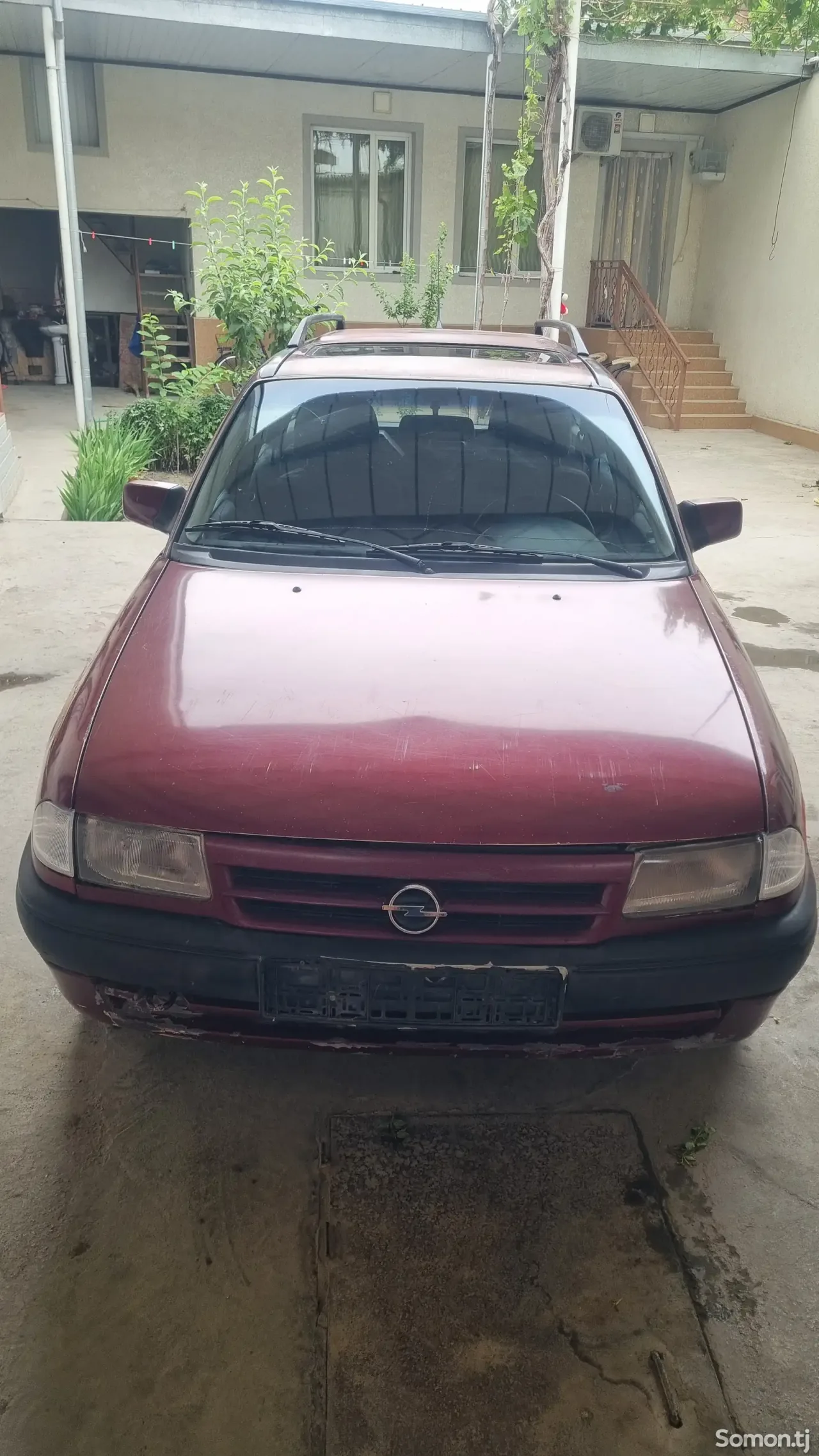 Opel Astra F 1992 · 1.6 MT