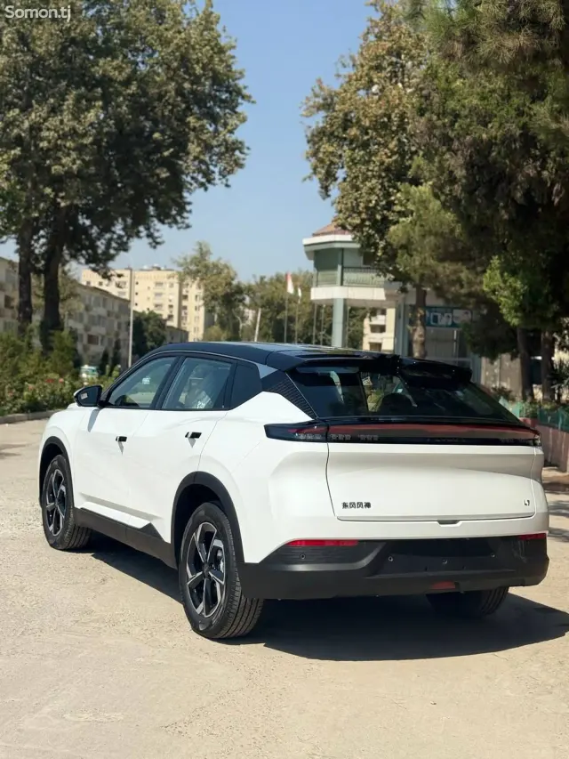 Dongfeng L7 2025 · AT