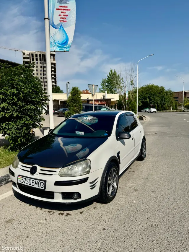 Volkswagen Golf 2009 · 1.9 AT