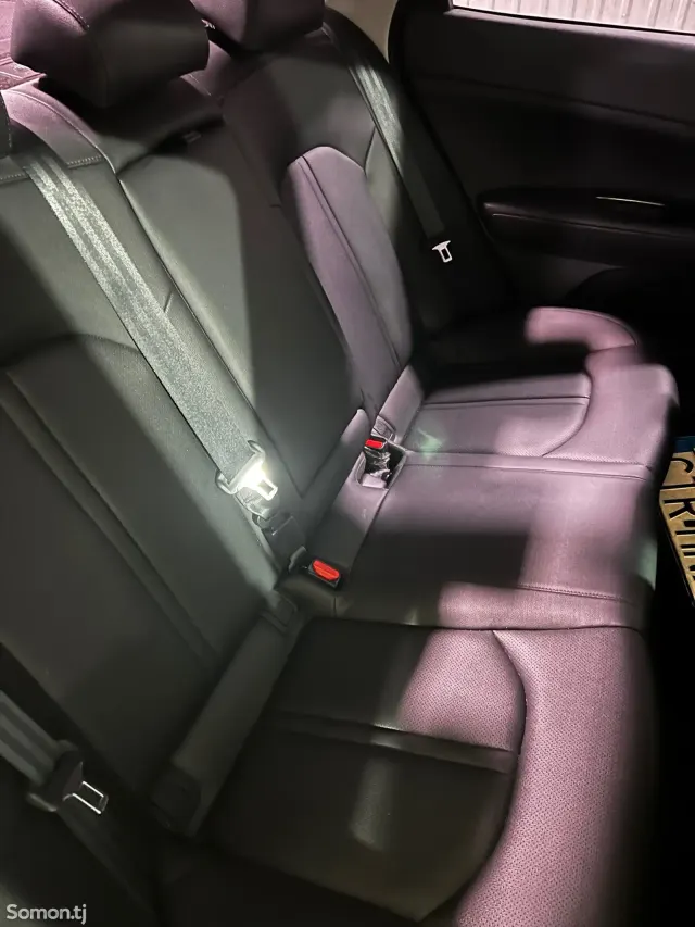 Kia K5 2015 · 2.0 AT