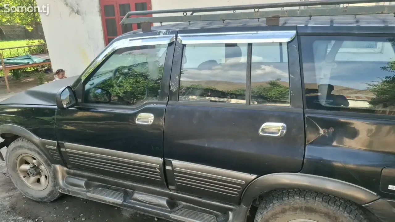 Ssang Yong Musso 2003 · MT