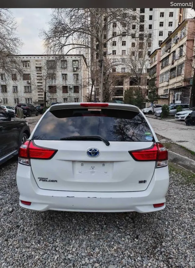 Toyota Fielder 2018 · 1.5 AT