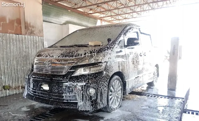 Toyota Vellfire 2014 · 2.4 AT