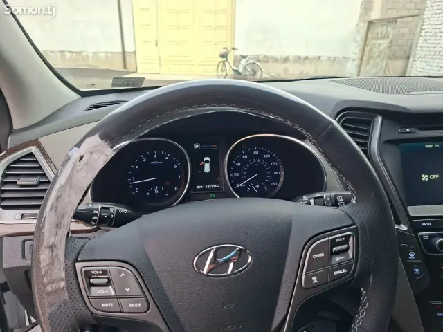 Hyundai Santa Fe 2016 · 2.0 AT
