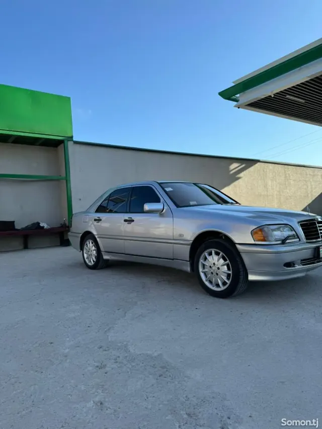 Mercedes-Benz C class 1997 · 1.8 MT