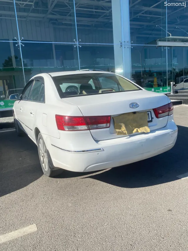 Hyundai Sonata 2008 · 2.4 AT