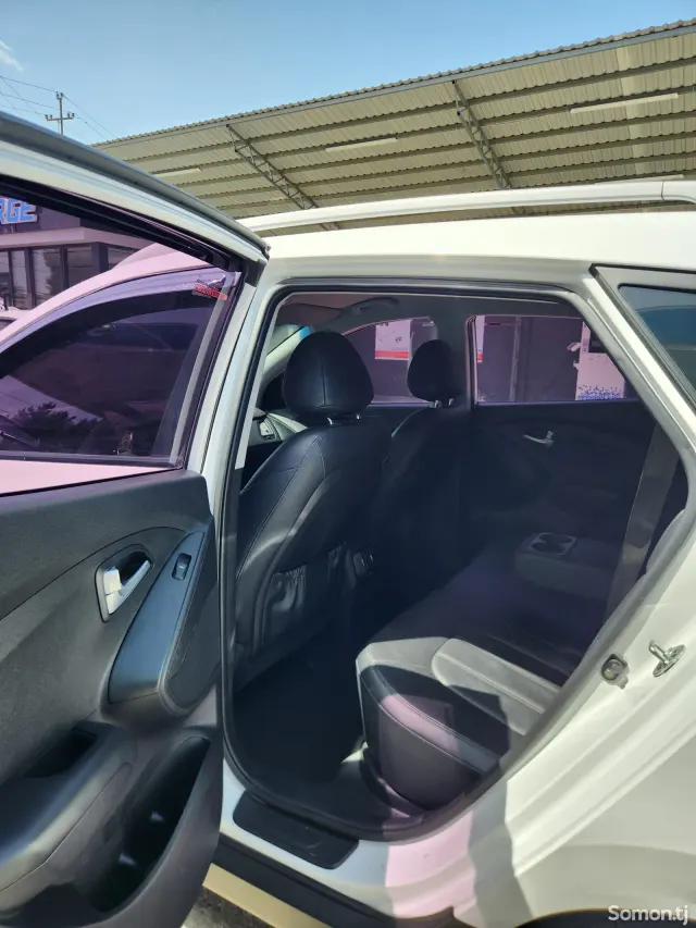 Hyundai Tucson 2014 · 2.0 AT