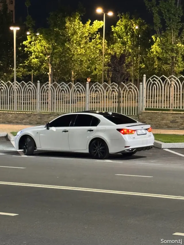 Lexus GS series 2013 · 3.5 AT