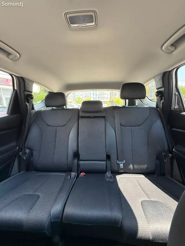 Hyundai Santa Fe 2019 · 2.4 AT